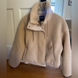 Zara cropped Sherpa jacket size medium
